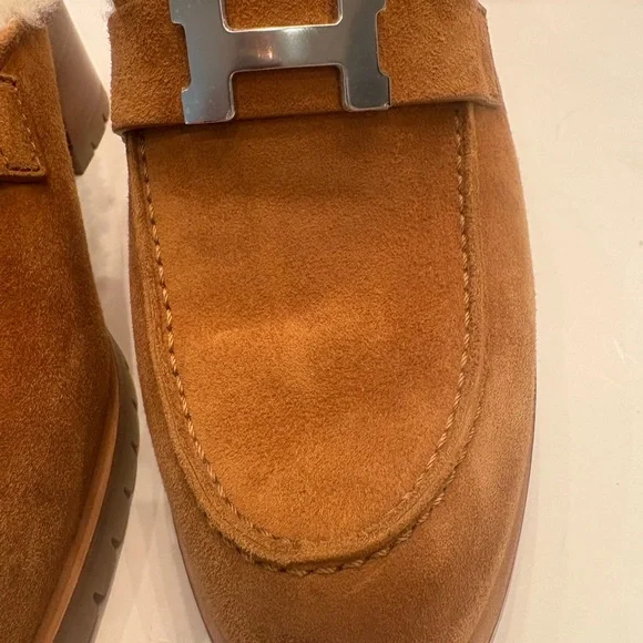 Authentic Hermes Cognac coloured sherling mules - Picture 4 of 8